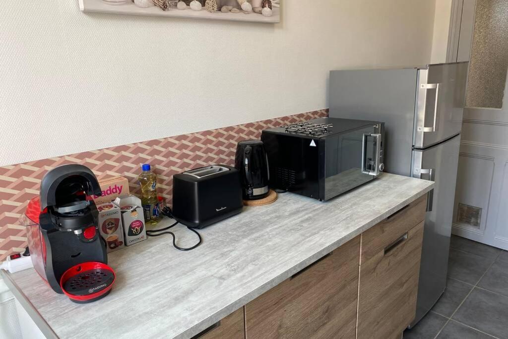 L'appartement de Molière N°3 Montluçon Extérieur photo